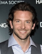 Bradley Cooper otro de los considerados para interpretar al personaje de DC Comics